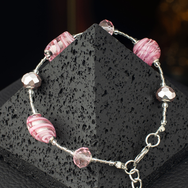 Women's bracelet photo