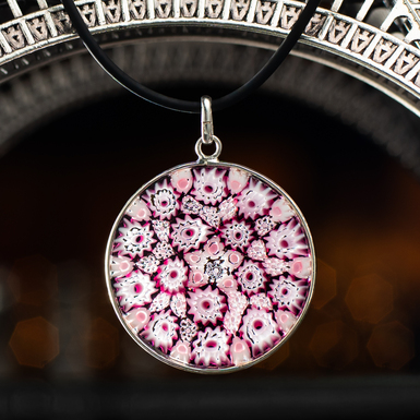 Pendant photo
