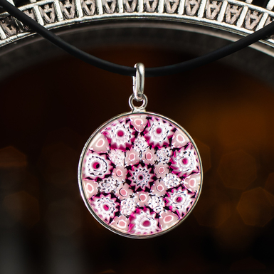 Pendant photo