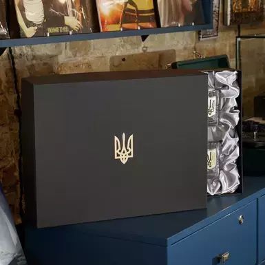 Подарочная коробка фото