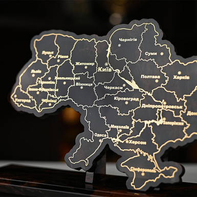 статуетка на підставці фото