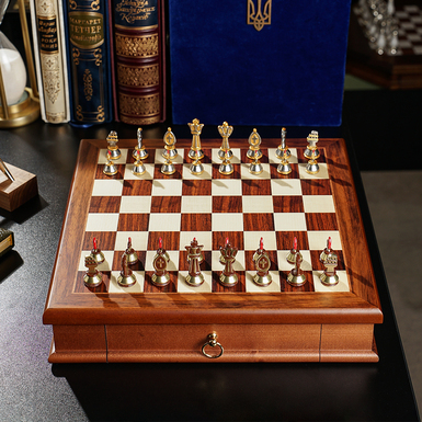 chess pieces photo