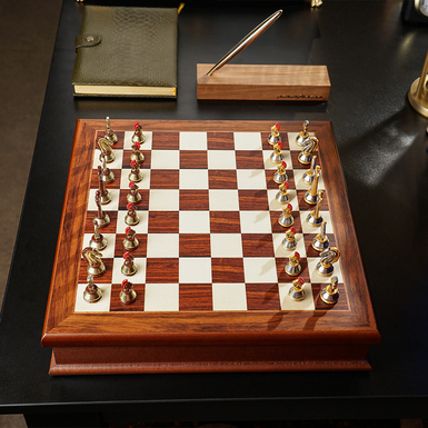 chess pieces photo 1