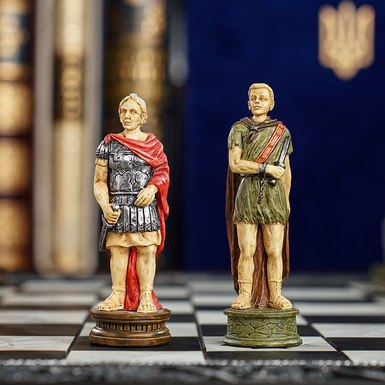 Chess with a box photo