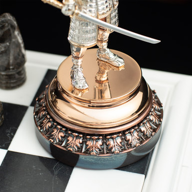 Gilded statuette photo