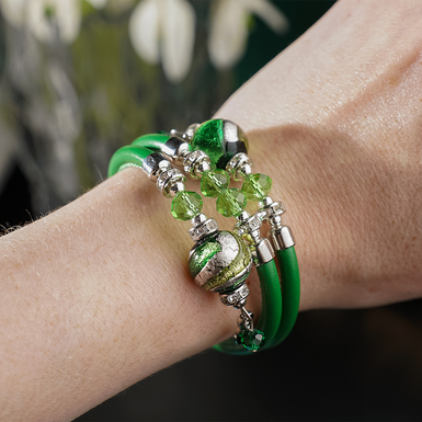 Glass bracelet photo