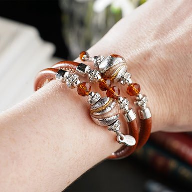 Women's bracelet photo