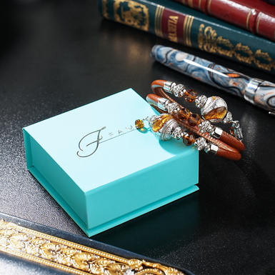 Glass bracelet photo