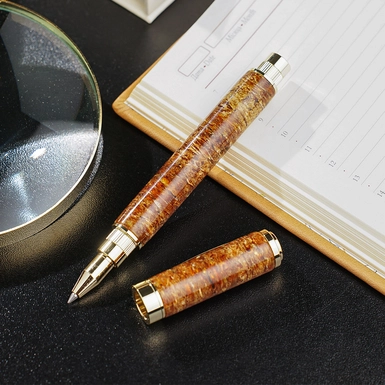 wow video Gold-plated pen "Diplomat" by Amber Muse
