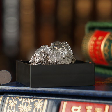 Photos of a meteorite for a gift