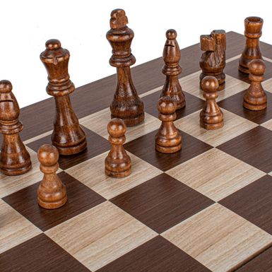 Chess for the boss (photo)