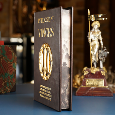 подарункова книга фото 1
