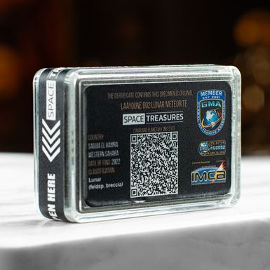 Meteorite with certificate (photo)