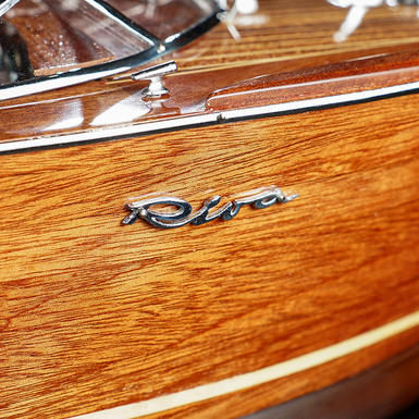 модель моторної яхти RIVA AQUARAMA WOOD FINISHED фото 1