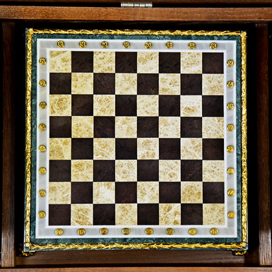 Шахматная доска в римском стиле