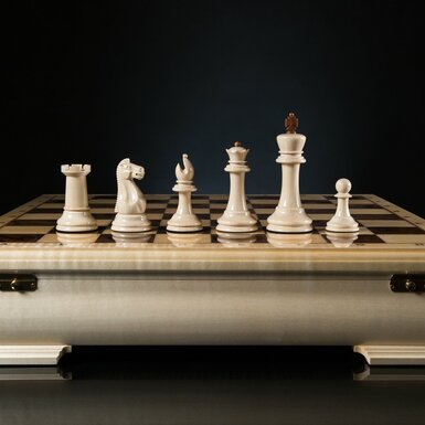 Chess "Staunton Lux" from rosewood and sycamore maple from KADUN buy 