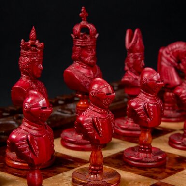 Шахматы «Камелот» из бивня мамонта от Kadun (изготовление на заказ) купить в онлайн магазине