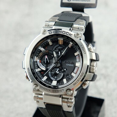 Men's watches buy in Ukraine in the online store as a gift