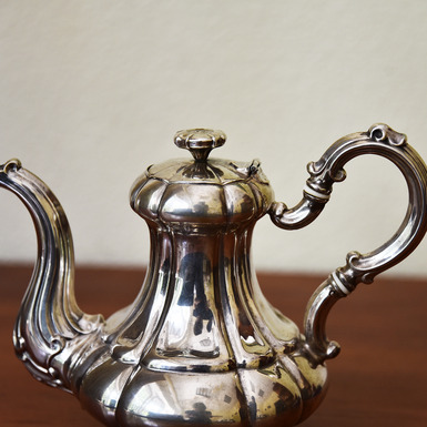 раритетный старинный серебряный чайник  первой половины 19 века купить в Украине 