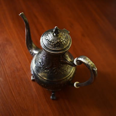 Старинный арабский серебряный чайник 