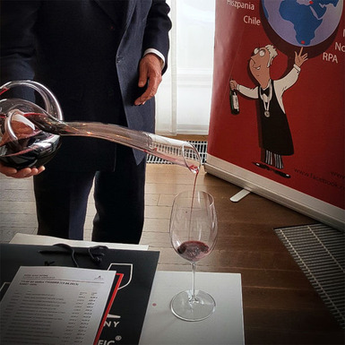 The original decanter "EVECHEN" from RIEDEL - buy in an online gift