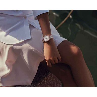 Elegant women's watch Casio SHE-4052PG-2AUEF - buy in the online 