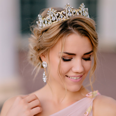 designer jewelry diadem as a gift to buy in Ukraine in the online store