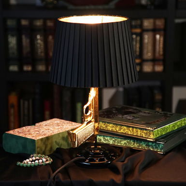 Оригинальная настольная лампа «Walther» - купить в интернет магазине подарков в Украине