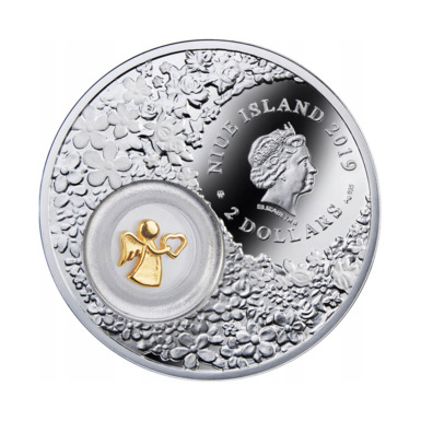 серебряная монета с позолотой ангелочек