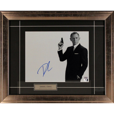 Autograph by Daniel Craig
