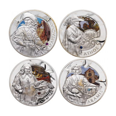 набор серебряных монет musketeers