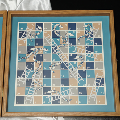 Тёмно-синий набор настольных игр 4 в 1 (шахматы, нарды, лудо, змеи и лестницы)