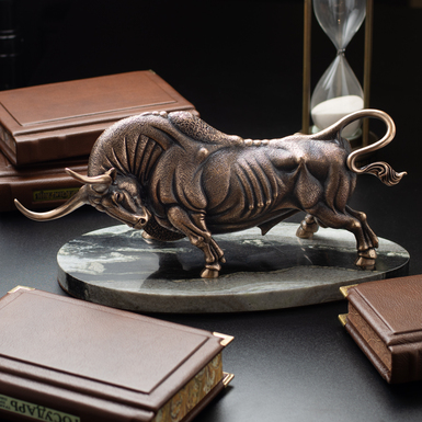 бик із бронзи фото 1