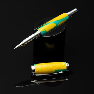 Ручка-роллер Alligator на чёрном.jpg